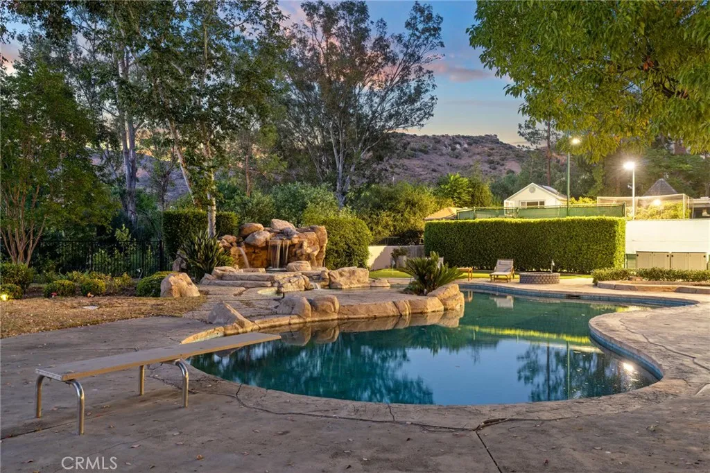 28925 Medea Mesa Road, Agoura Hills, California 91301 home-pic-65